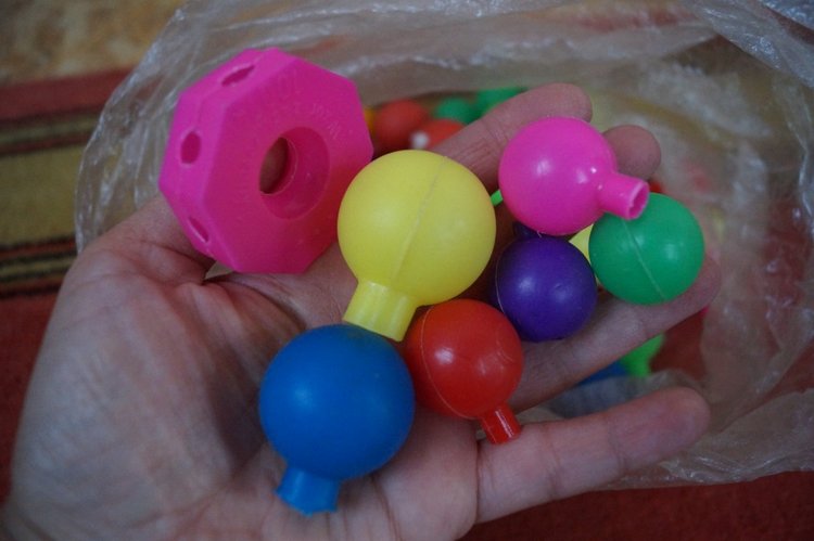 Откроем коробки из детского сада