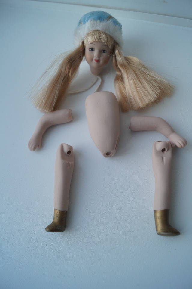 Вторая выписка января. Фарфоровая Снегурочка стала как новенькая. Зайчик снова видит. Как исправить западающий глазик у