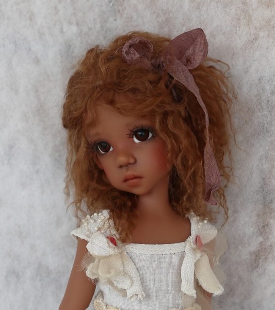 Открыт преордер на Coffee tan human Missy от Kaye Wiggs (фото 2)