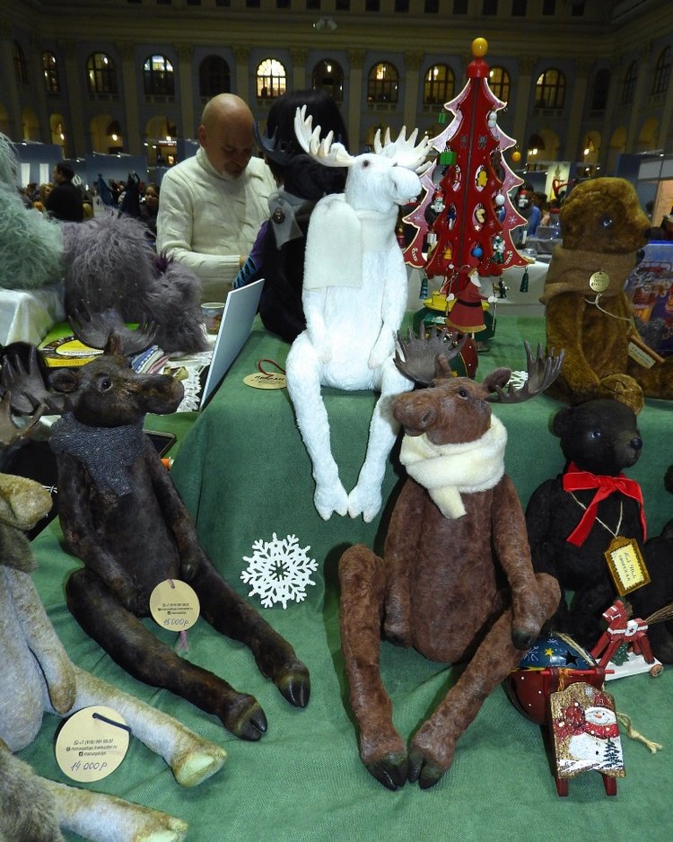 Продолжение путешествия по Гостинному Двору