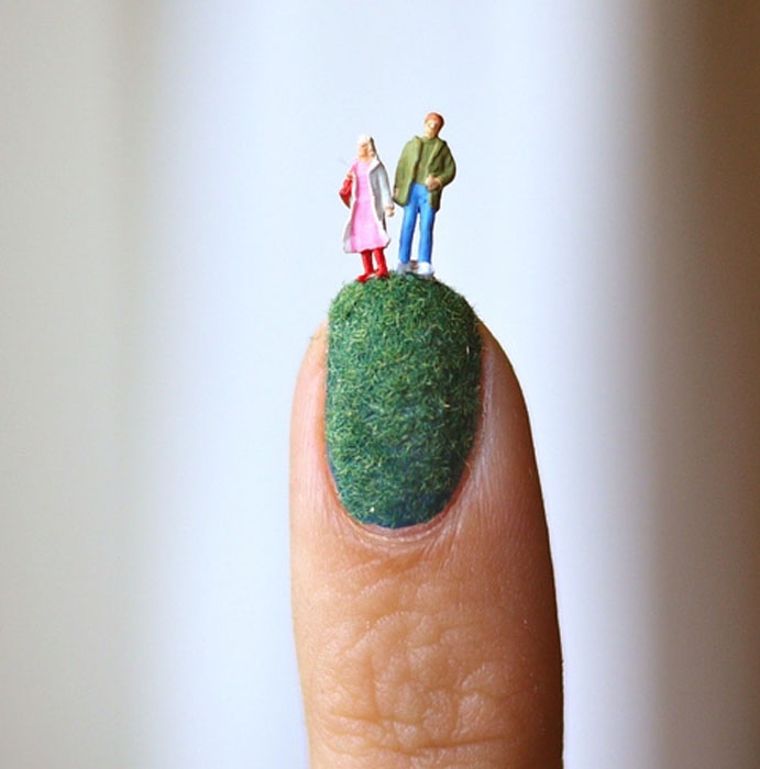 Миниатюры на.... маникюре (фото 3)