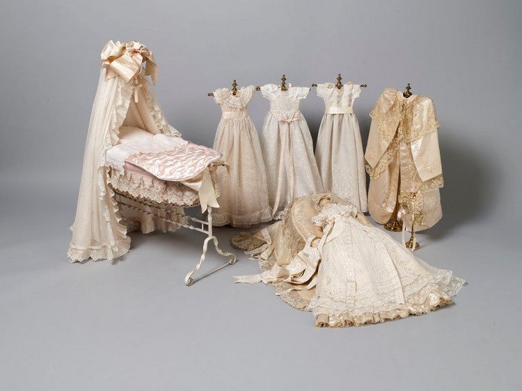 Старинная восковая кукла — Редкие антикварные куклы и реплики: воск