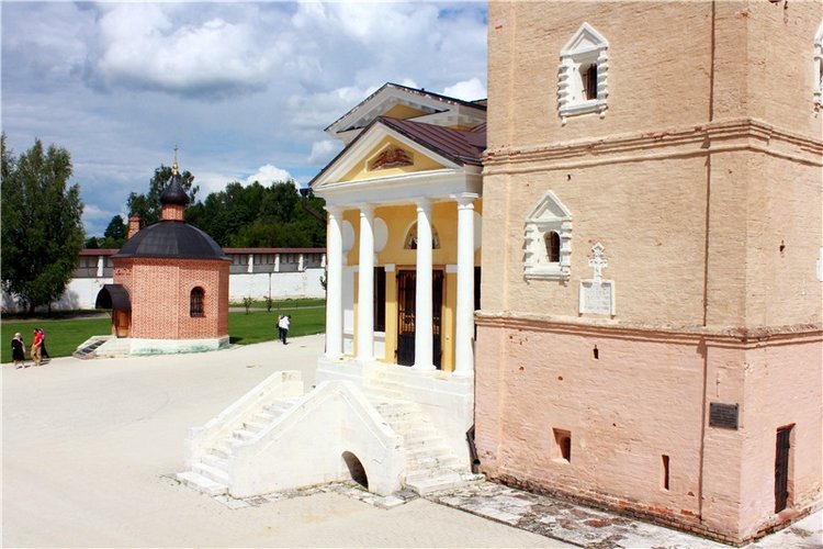 Любимая Старица. Свято-Успенский мужской монастырь