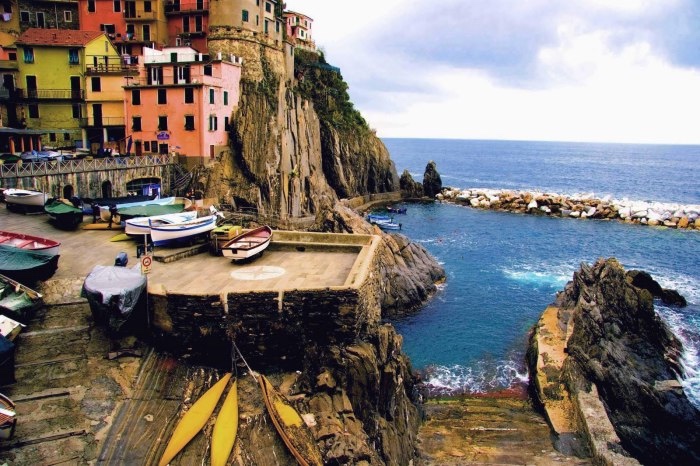 Разноцветные и сказочные города мира