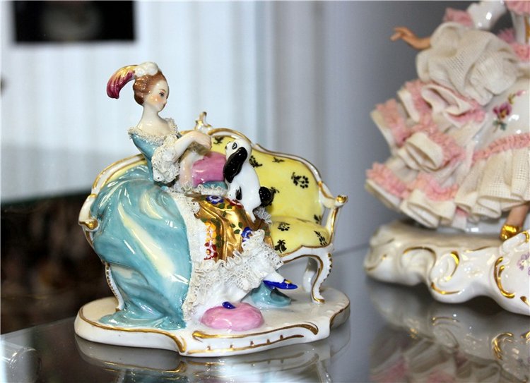 Выставка "Хрупкий мир фарфора", Старицкий краеведческий музей