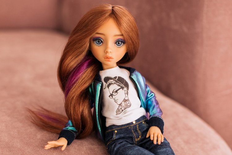 Эмили собрались на Весенний бал кукол