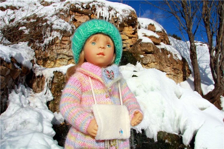 Зимняя прогулка Сони. Уникальная кукла от Сильвии Наттерер