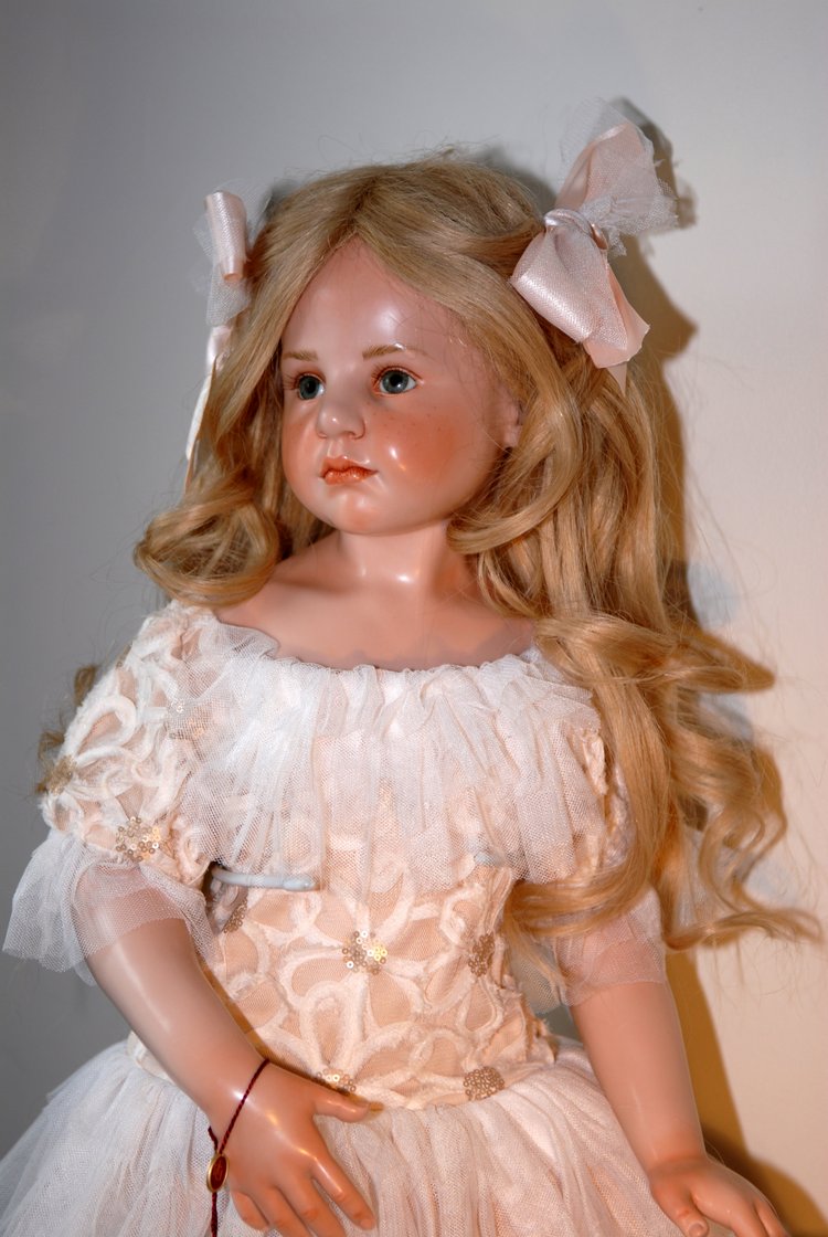 Новый образ для фарфоровой в воске Гунзелки