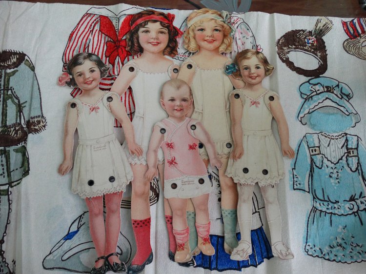 Очень маленькая кукло-встреча. Или ода бумажным куклам