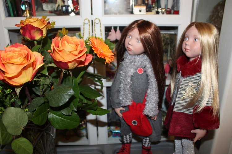 А мы к вам с цветами! Neetje и Verena Zwergnase