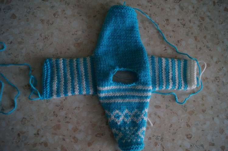 Давайте свяжем мужчинам свитера! Самый простой МК