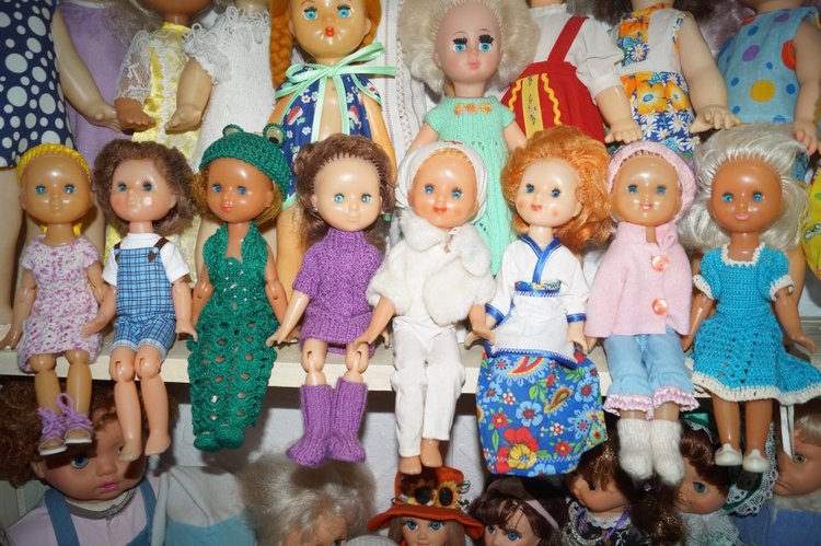 Вторая июньская выписка. Одни девочки! Кукла-загадка от Энергосбыта разгадана