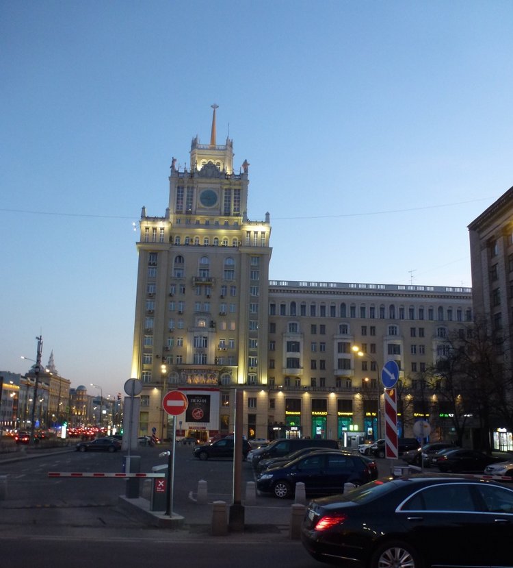 Мой родной любимый город, выставка Мишек и немного о Москве