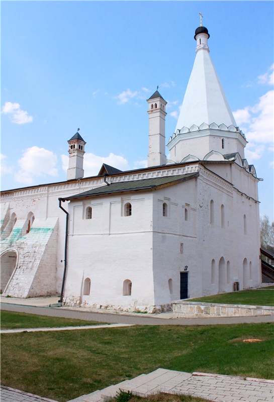 Накануне Светлого Праздника Пасхи. Старица, Свято-Успенский монастырь (фото 9)