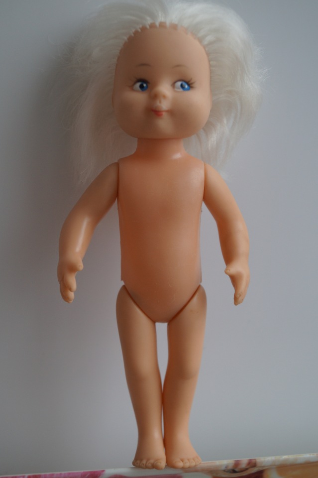 Две неизвестные мне девочки. Фабрика Весна. Куклы и пупсы начала 2000-х. Часть пятая