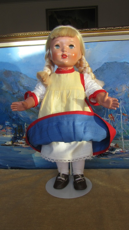 Ура, еще одна куколка из наследия фабрики 8 Марта будет радовать коллекционеров (фото 5)