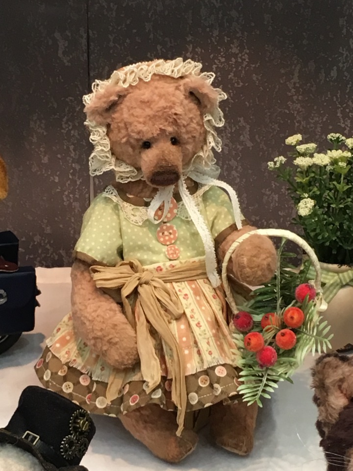 Апрель 2018 - выставка на Тишинке - так ее увидела я - часть 2