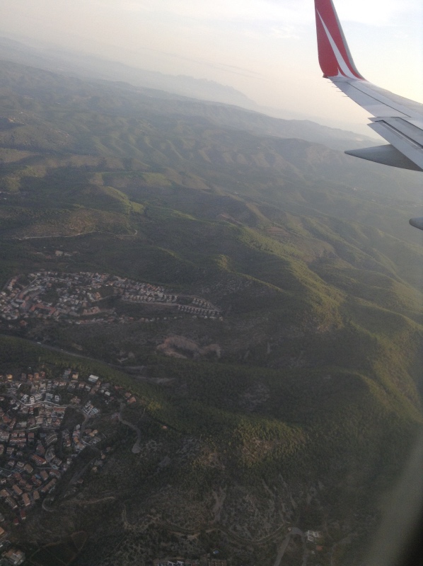 Путешествие Минуш в Испанию. Каталония. Ч.1. Рассвет над облаками. О-ла, Барселона