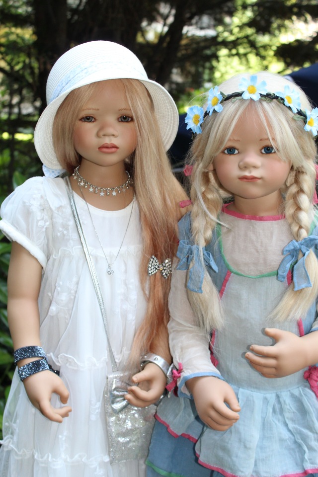 Две сестрички Лилит и Синчи