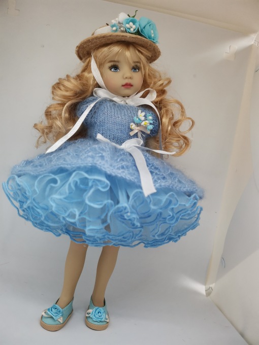 Один наряд и несколько разных кукол. Подбор лучшей модели