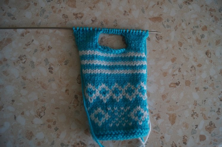 Давайте свяжем мужчинам свитера! Самый простой МК