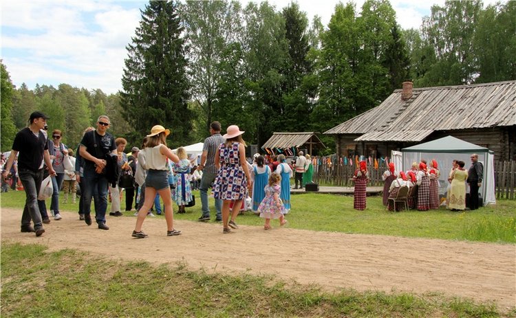 "Троицкие гуляния" в Василёво, 2017 год, продолжение. Архитектурно-этнографический музей под открытым небом "Василёво"