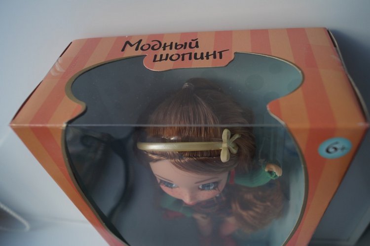 Привет, я Вика! Куклы из серии "Модный шопинг" (фото 3)