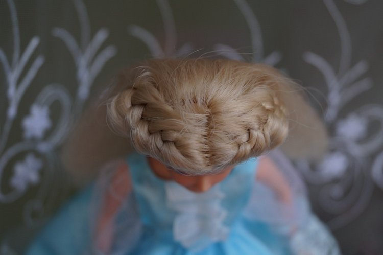 Первая выписка марта. Чебурашка здоров, Братц из серии Sea Stunnerz обрела сменные ножки