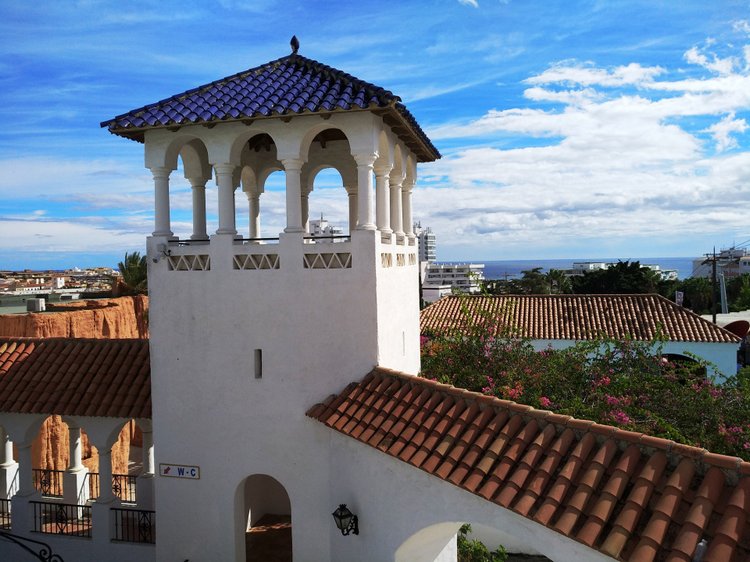 Тайна моего имени. Часть девятая. Испания, Бенальмадена, Парк Тиволи. Лесли путает все планы