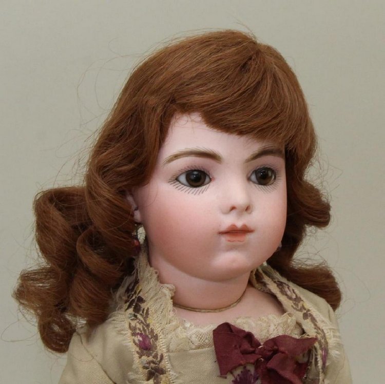 TOP 10 - Самые дорогие французкие антикварные куклы проданные на американских аукционах за последние 10 лет (фото 4)