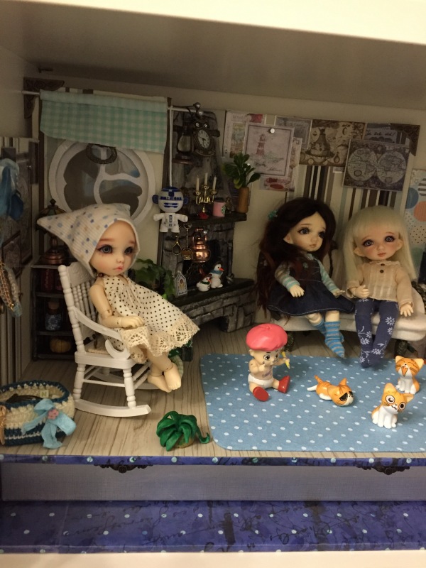 Полосатый домик — Румбоксы и кукольные интерьеры: фото