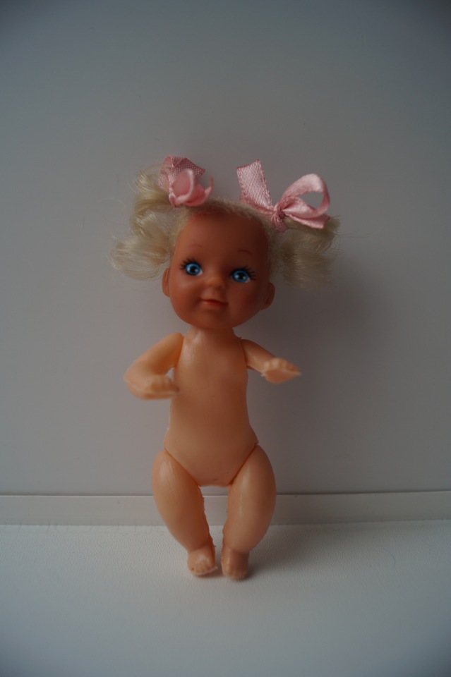 Вторая апрельская выписка малышей. Флокировка с частичной прошивкой, лепка сменных стоп