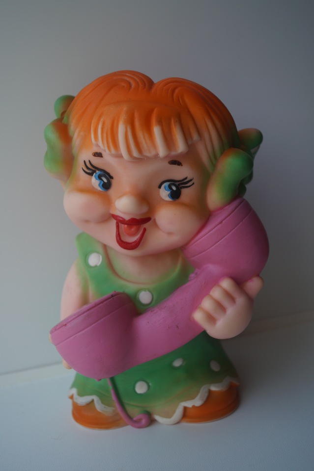 Вторая выписка октября. Машенька здорова. Кукла из лужи стала милашкой. Коровка замычала. Как поставить Лолочку на ножки,