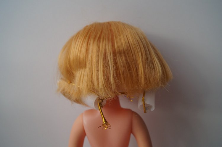 Четвёртая выписка февраля, которой могло не быть. Как заузить отверстие в шее советской куклы, чтобы голова не проваливалась