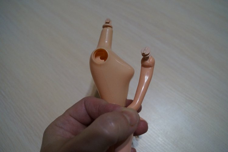 Вторая выписка декабря. Главная героиня нового года поправила своё здоровье. Лечим покусанные руки Барби, удаляем жир с