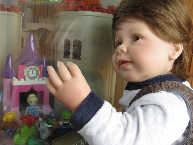 Было нас двое близнецов когда-то