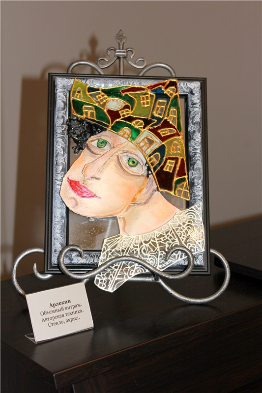 Выставка "Стекляндия" Елены Буровой в Твери