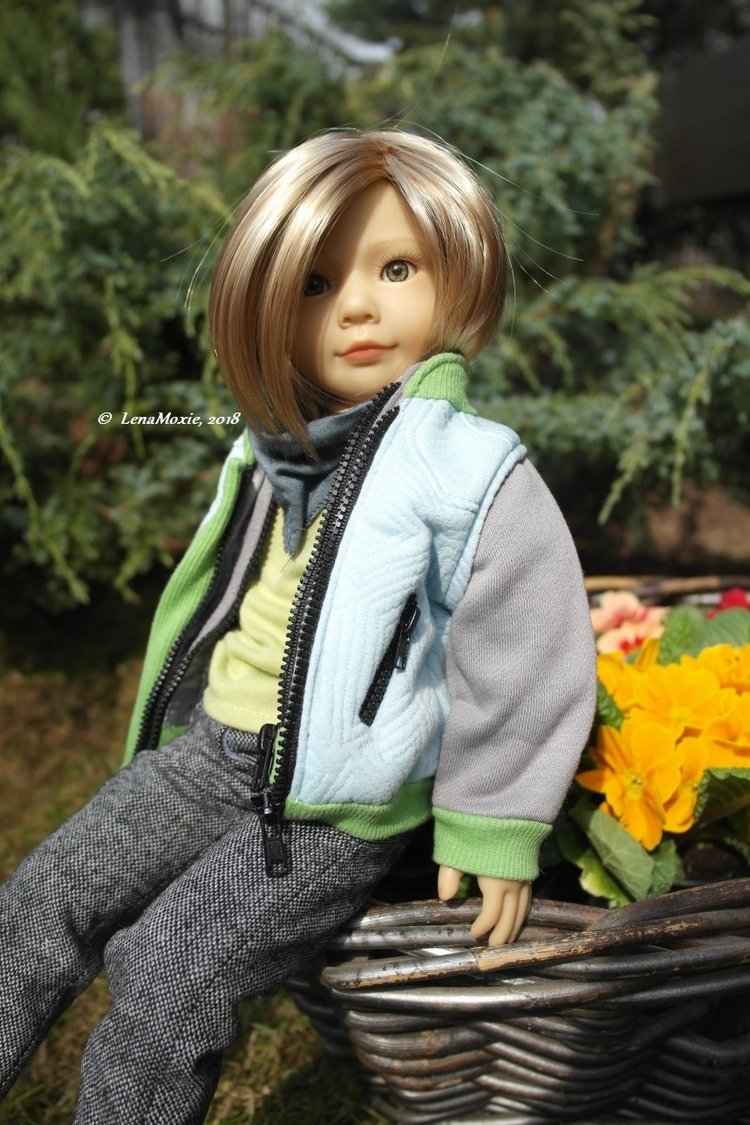 Тарас в апрельском саду — Куклы Kidz'n'Cats (Соня Хартман): шарнирные 46 см (фото 3)