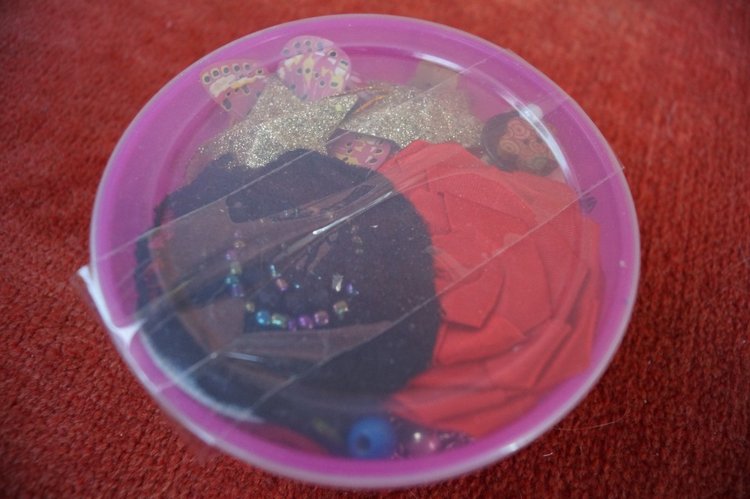 Откроем коробки из детского сада