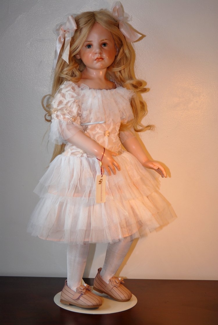 Новый образ для фарфоровой в воске Гунзелки