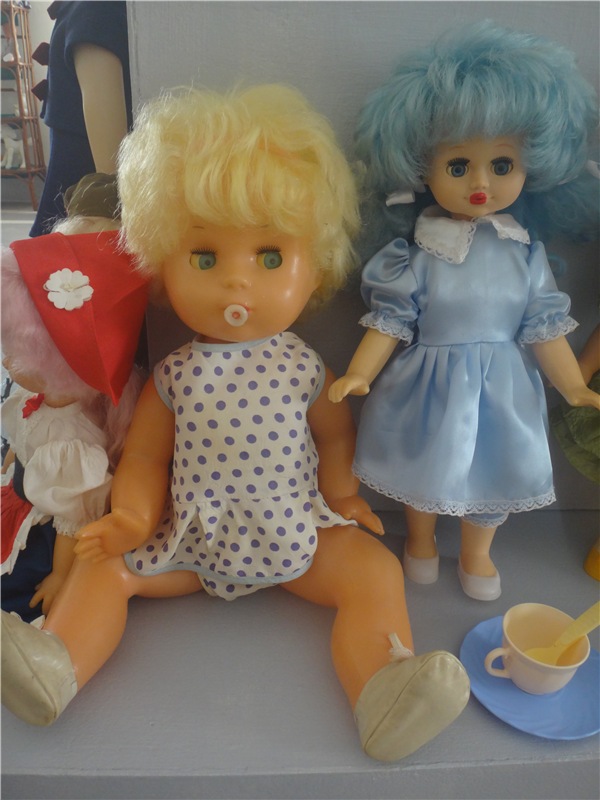 Выставка " Лабиринты кукольной жизни"