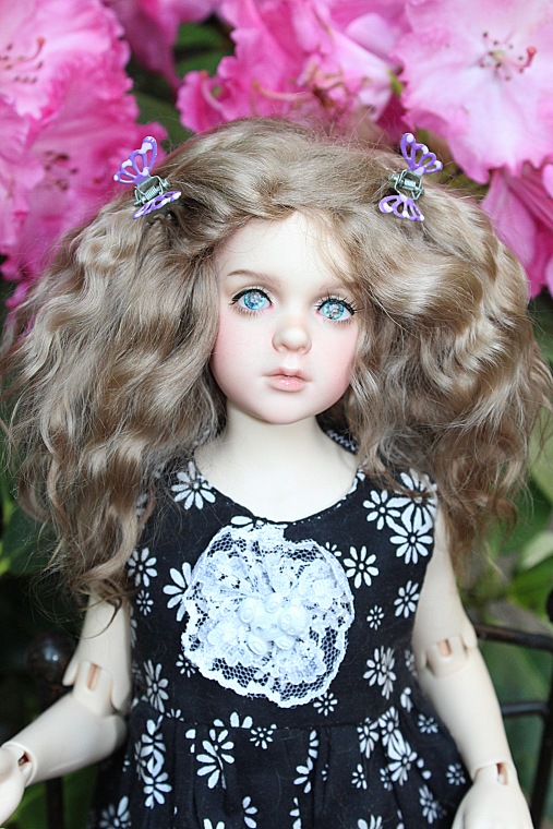 Поиск образа для Розочки. Знакомство с садом