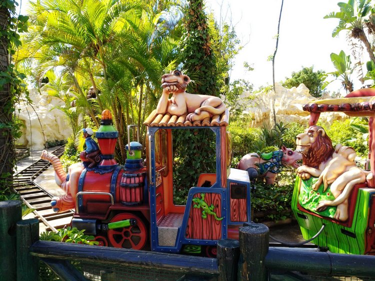 Тайна моего имени. Часть девятая. Испания, Бенальмадена, Парк Тиволи. Лесли путает все планы