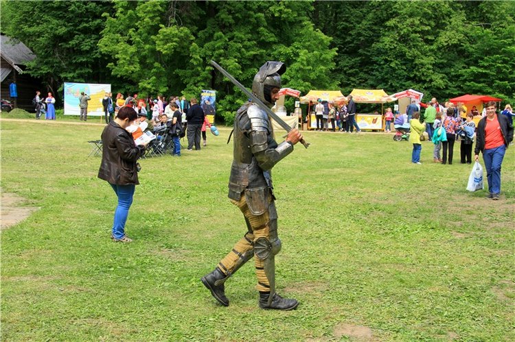 "Троицкие гуляния" в Василёво, 2018 год. Архитектурно-этнографический музей под открытым небом Василёво