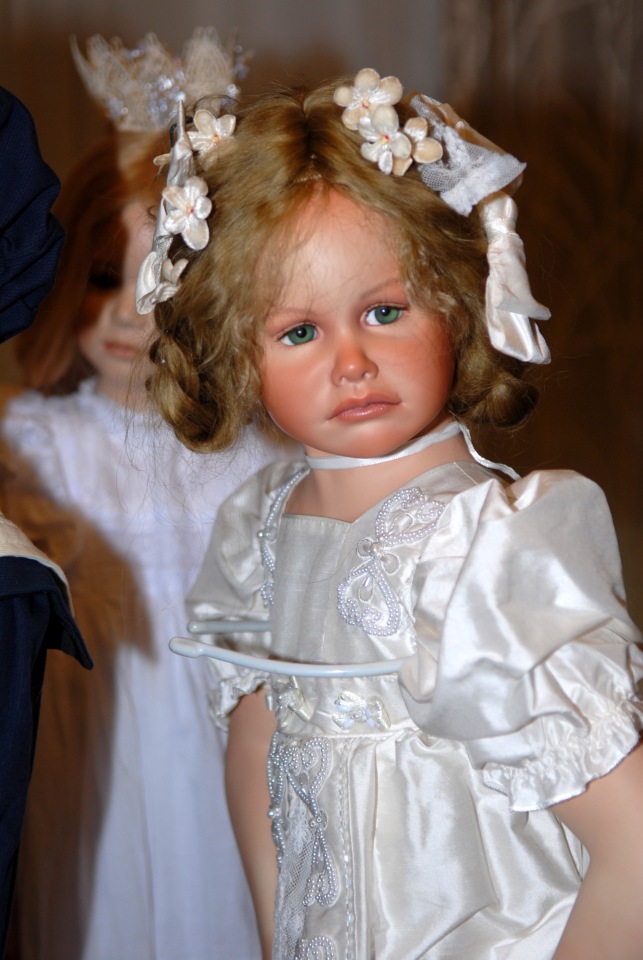 История о том, как я поставила кукол в витрину. Проект "За стеклом"