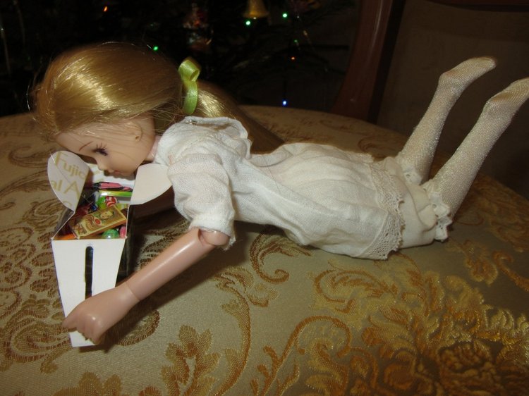 Новогодний сюрприз для Хелены