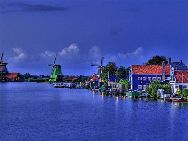 Весеннее путешествие по разным странам