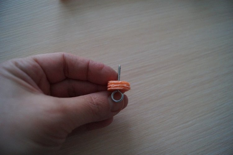 Третья выписка декабря. Ещё одна ёлочка здорова! Как починить шейное крепление кукломужчины (мои ошибки и способы их