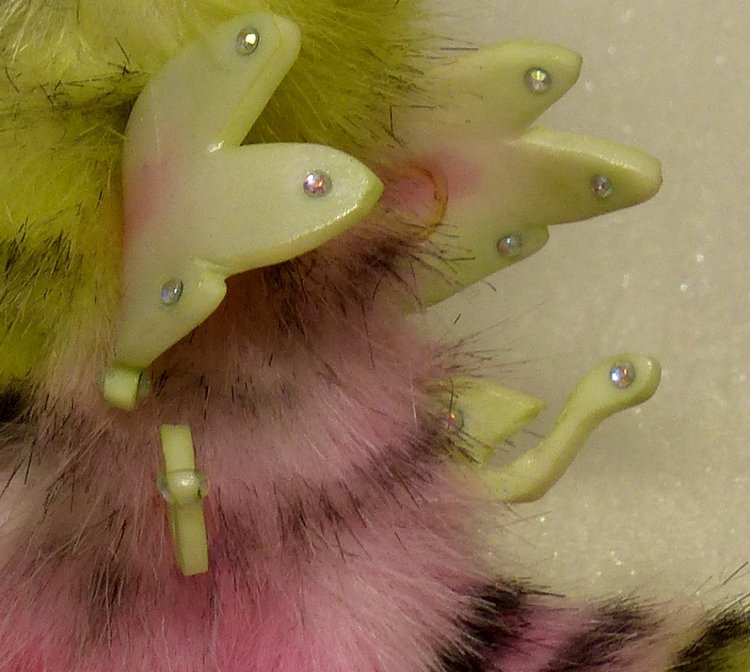 Ахисмио Тигровый — Игрушки в смешанной технике (мех и глина): Арт