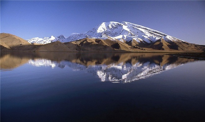 Весеннее путешествие по разным странам